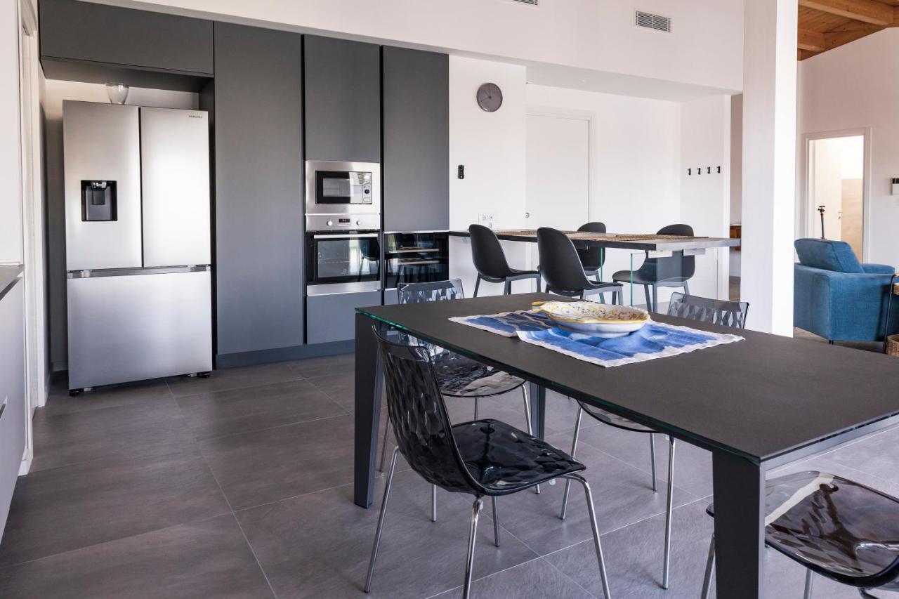 Come A Casa - Feels Like Home Polignano 2 Bedrooms & Living & 3 Bathrooms โปลีญาโนอามาเร ภายนอก รูปภาพ