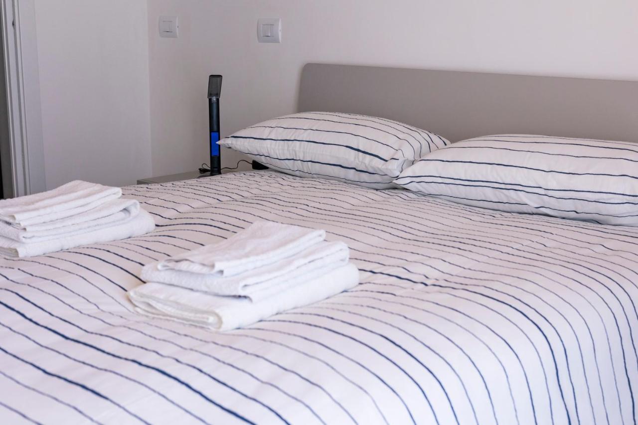 Come A Casa - Feels Like Home Polignano 2 Bedrooms & Living & 3 Bathrooms โปลีญาโนอามาเร ภายนอก รูปภาพ
