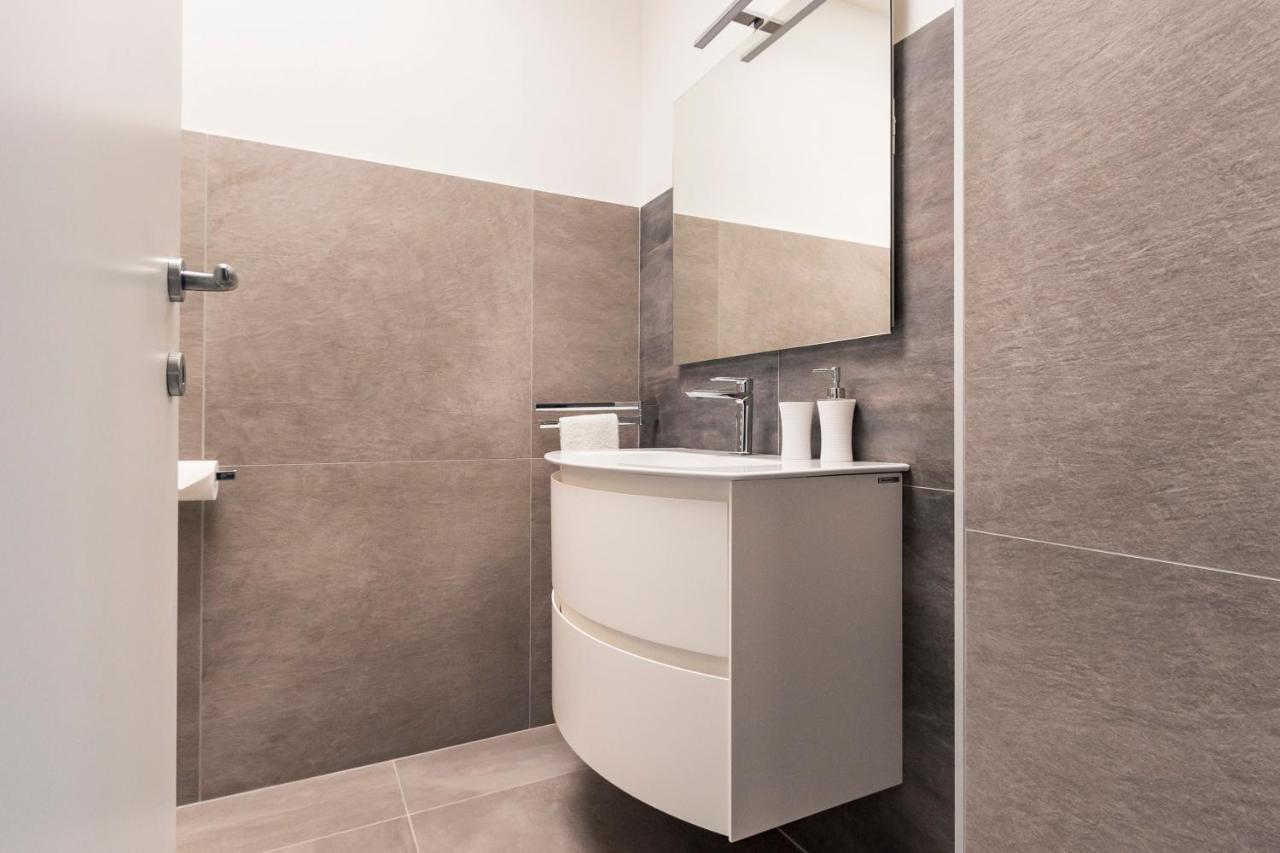 Come A Casa - Feels Like Home Polignano 2 Bedrooms & Living & 3 Bathrooms โปลีญาโนอามาเร ภายนอก รูปภาพ