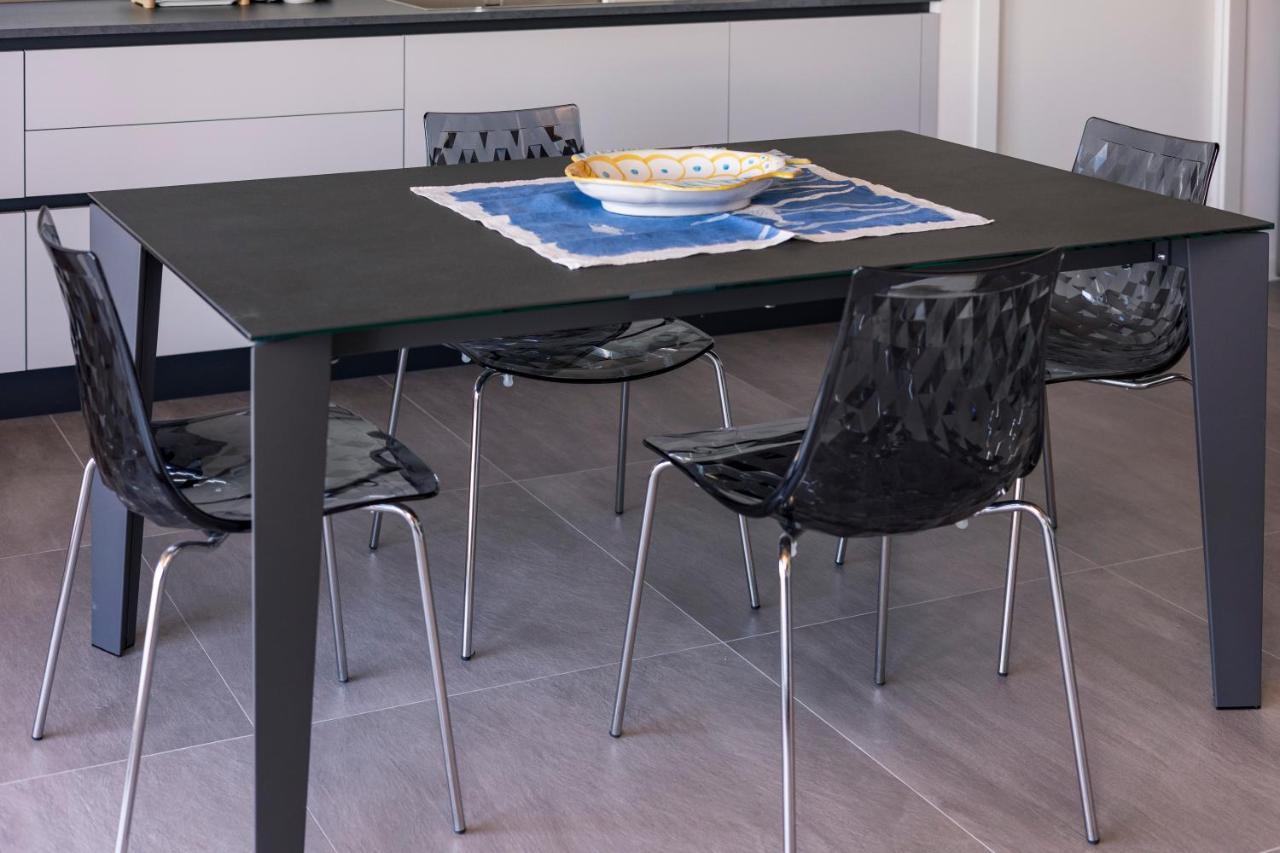 Come A Casa - Feels Like Home Polignano 2 Bedrooms & Living & 3 Bathrooms โปลีญาโนอามาเร ภายนอก รูปภาพ